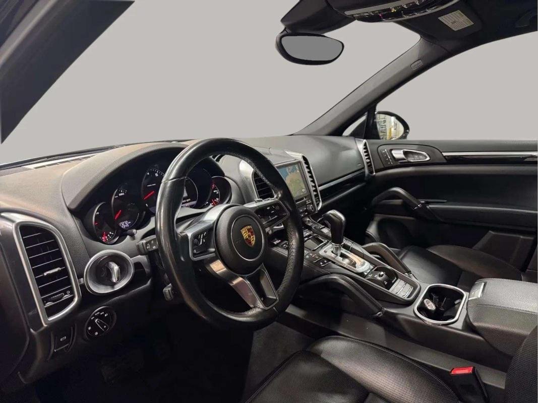 Porsche Cayenne - Photo 10