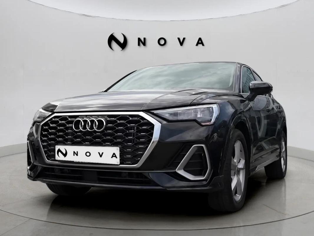 Audi Q3 - Photo 1