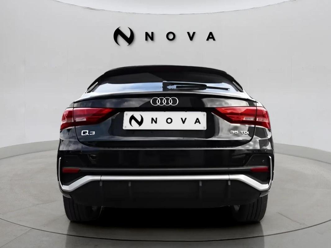 Audi Q3 - Photo 3