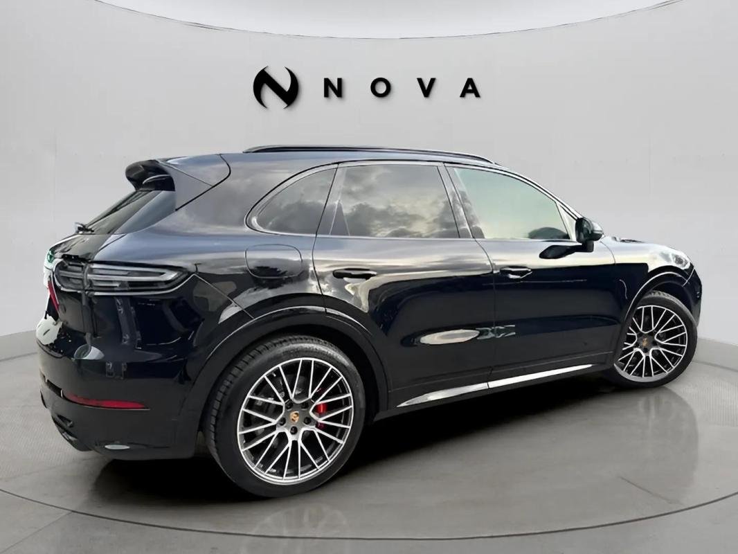 Porsche Cayenne - Photo 2