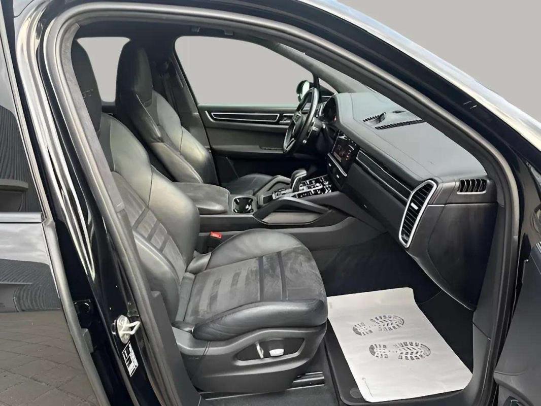 Porsche Cayenne - Photo 8