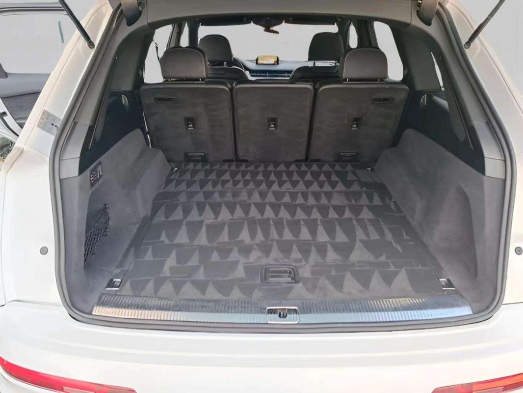Audi SQ7 - Photo 11