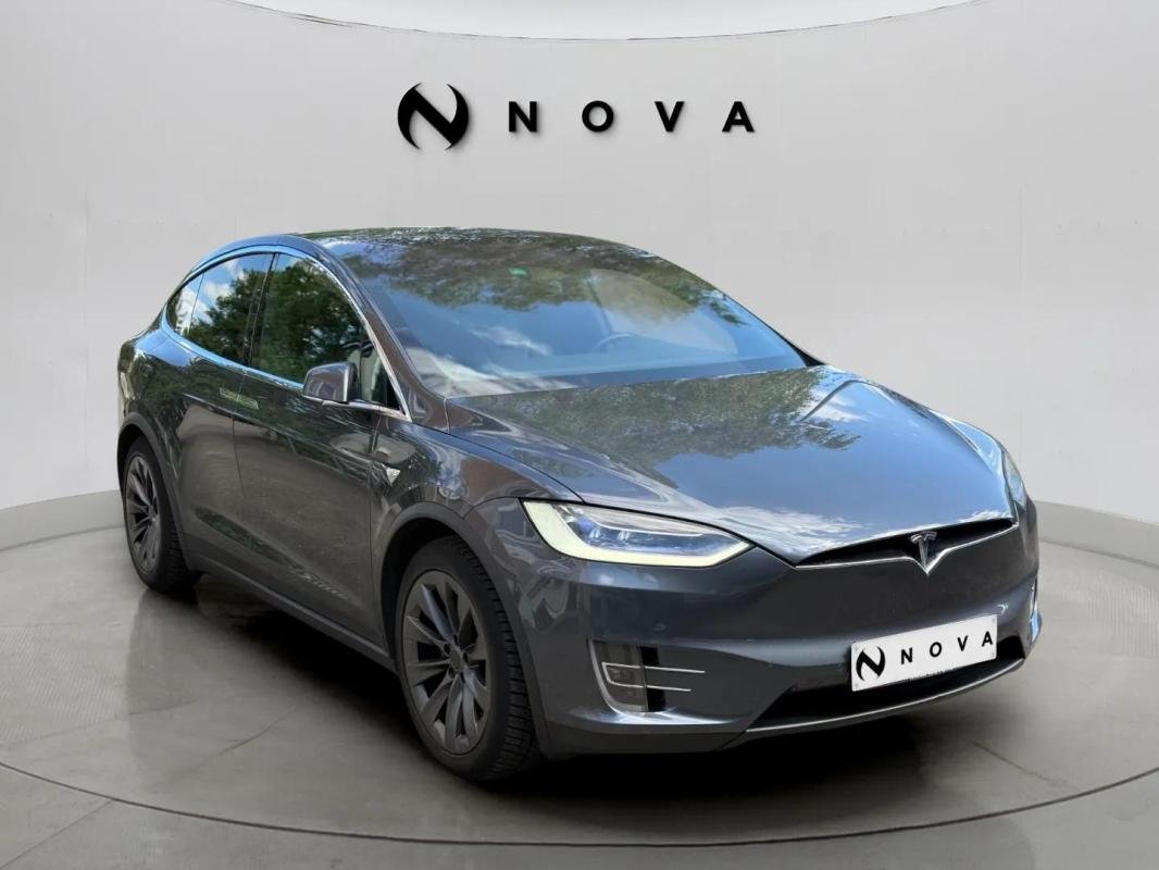 Tesla Model X - Photo 5