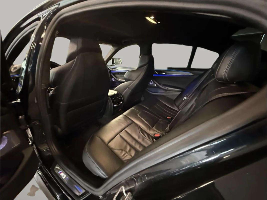 BMW M5 - Photo 12
