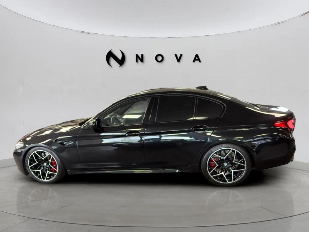 BMW M5 - Photo 2