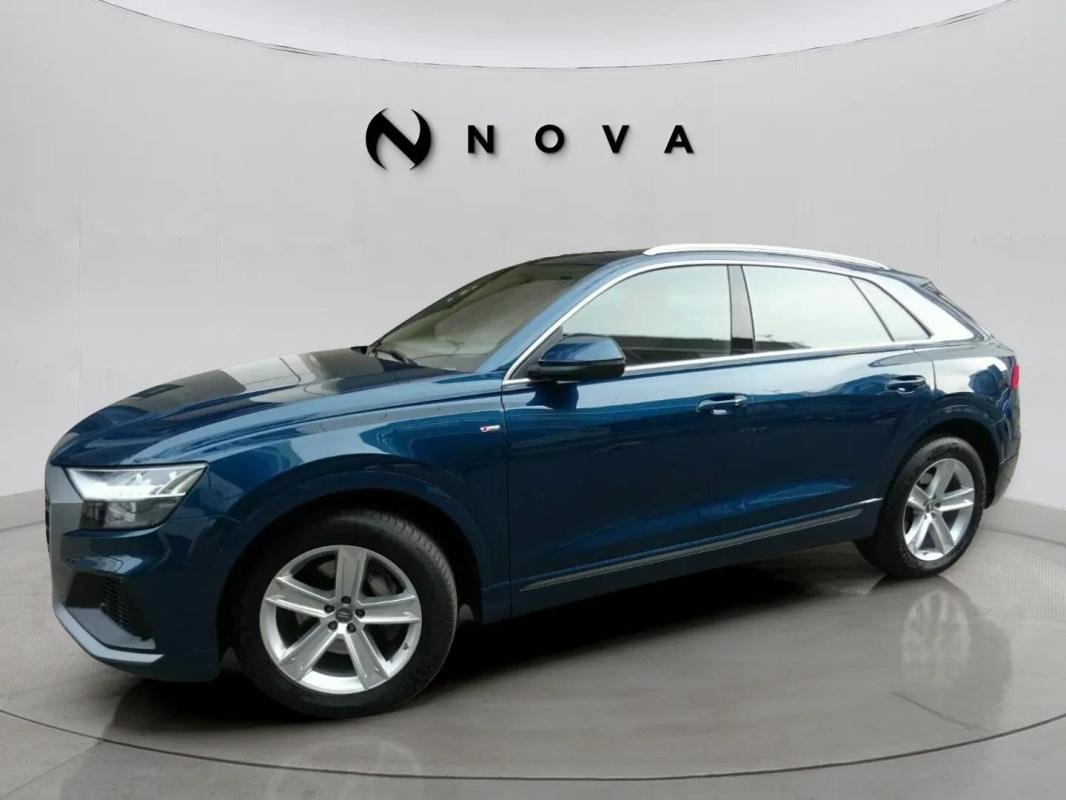 Audi Q8 - Photo 1
