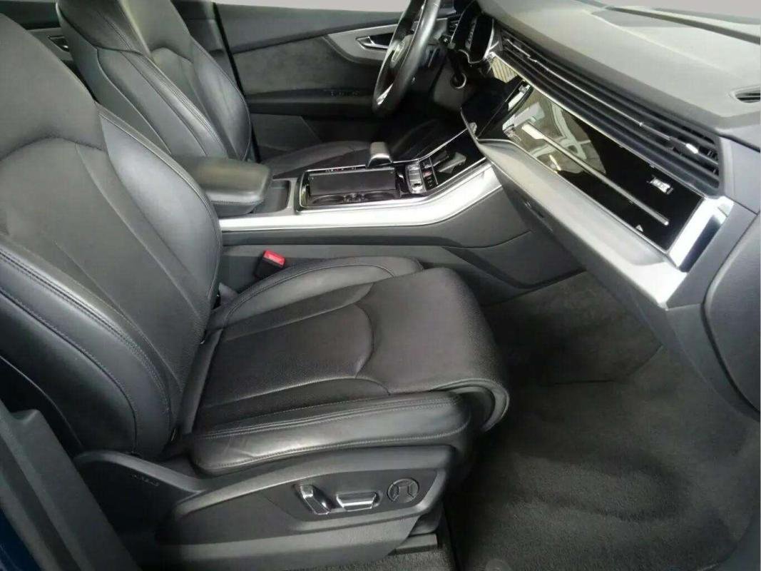 Audi Q8 - Photo 11