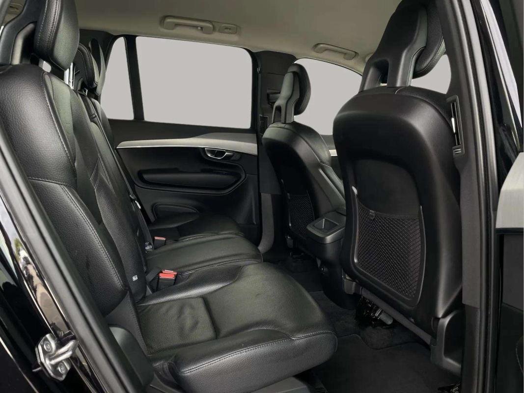 Volvo XC90 - Photo 13