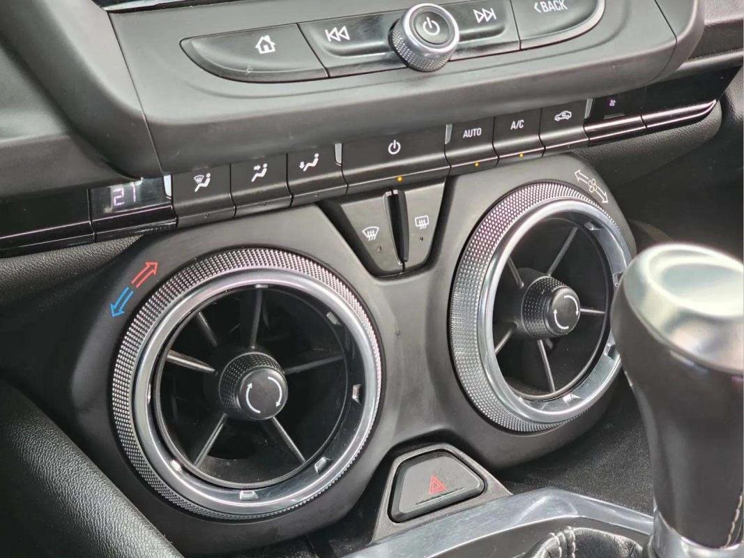 Chevrolet Camaro - Photo 9