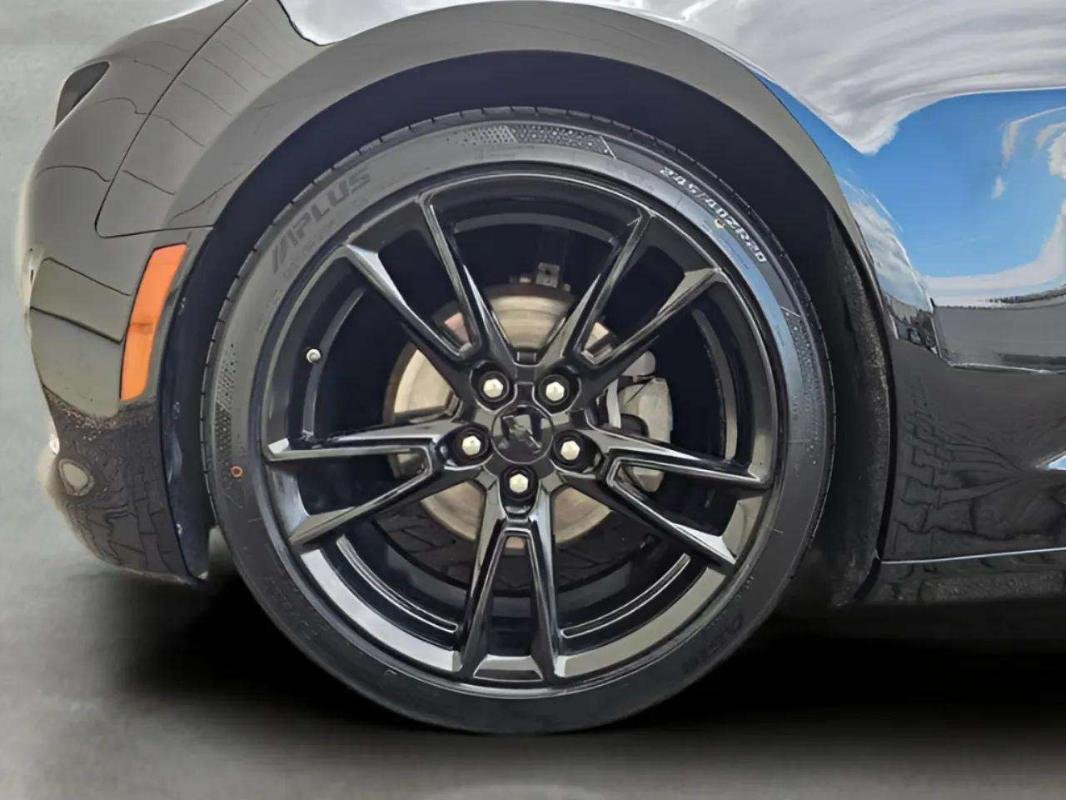 Chevrolet Camaro - Photo 10
