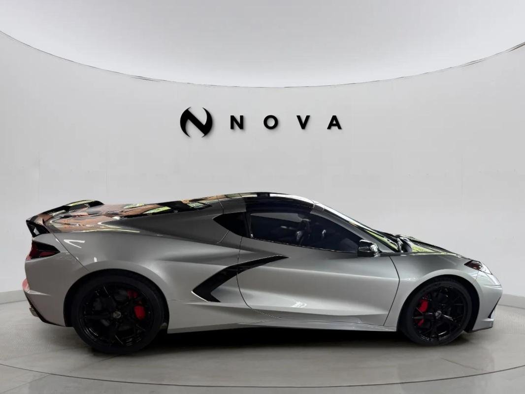Chevrolet Corvette - Photo 3