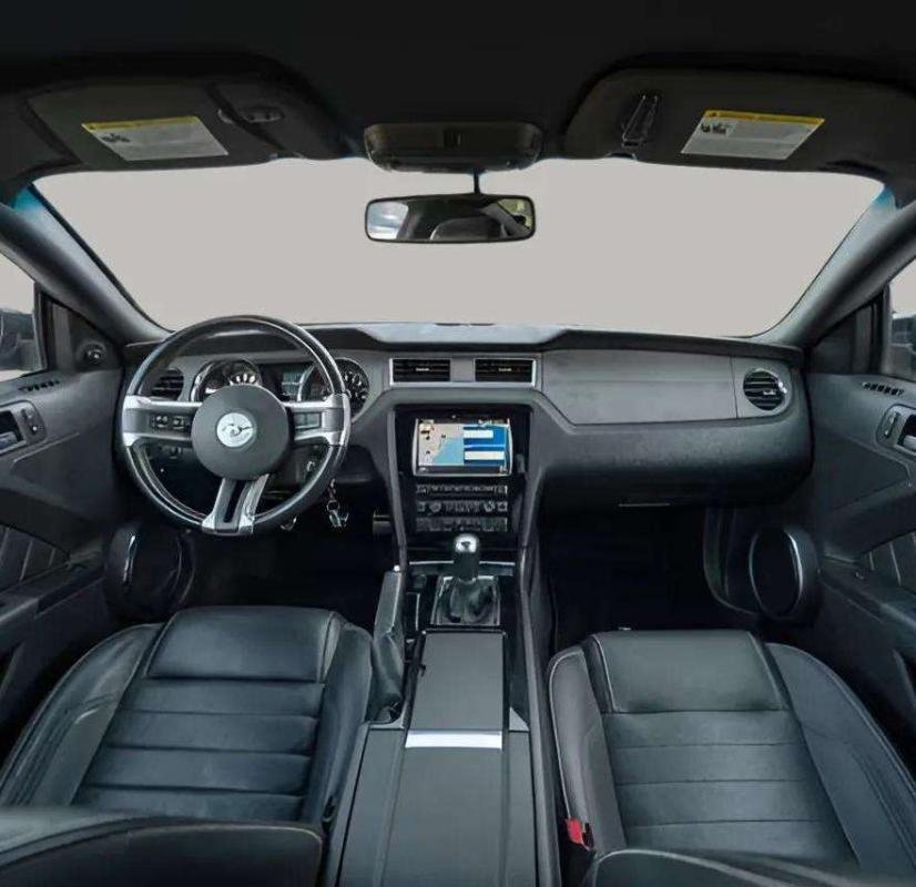 Ford Mustang - Photo 14