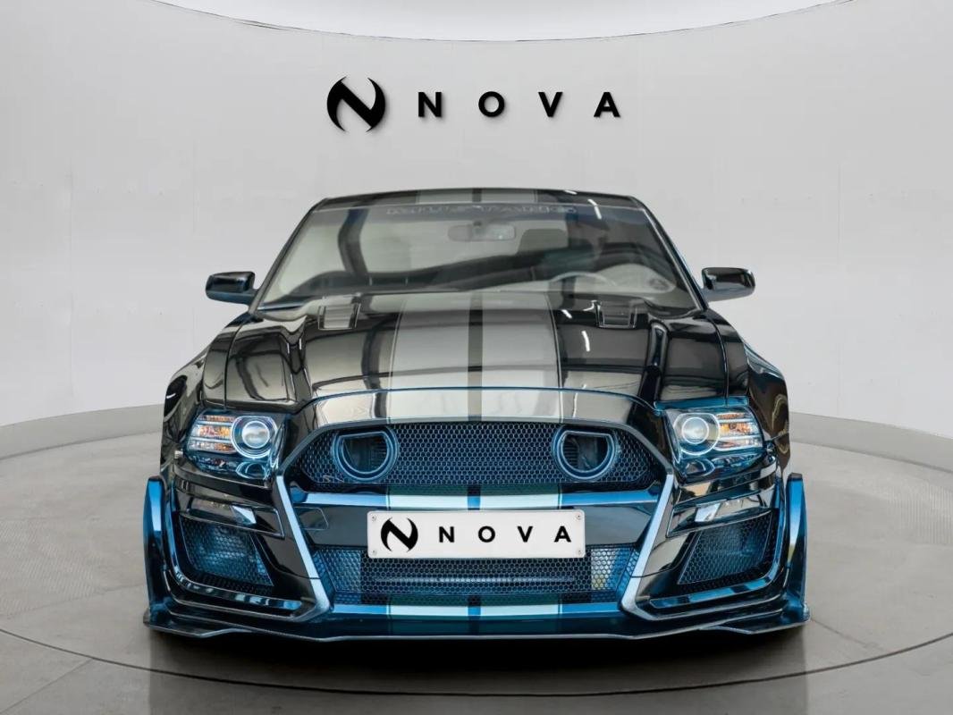 Ford Mustang - Photo 9