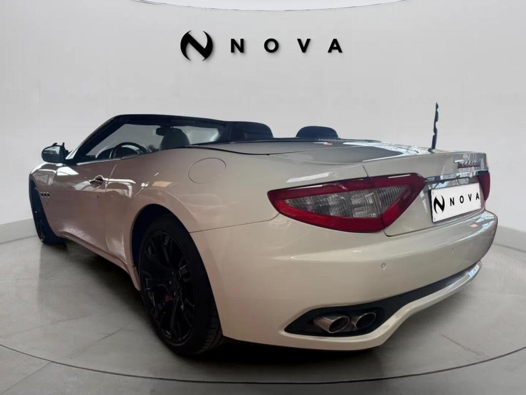 Maserati Grancabrio - Photo 2