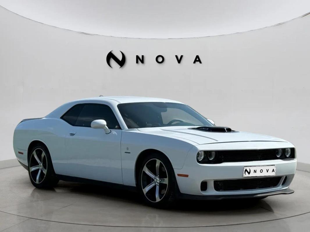 Dodge Challenger - Photo 5