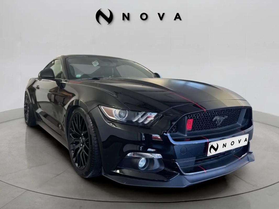 Ford Mustang - Photo 6
