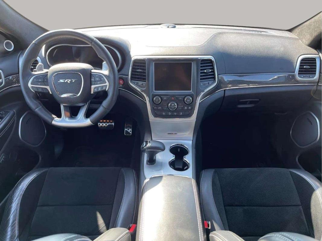 Jeep Cherokee - Photo 11