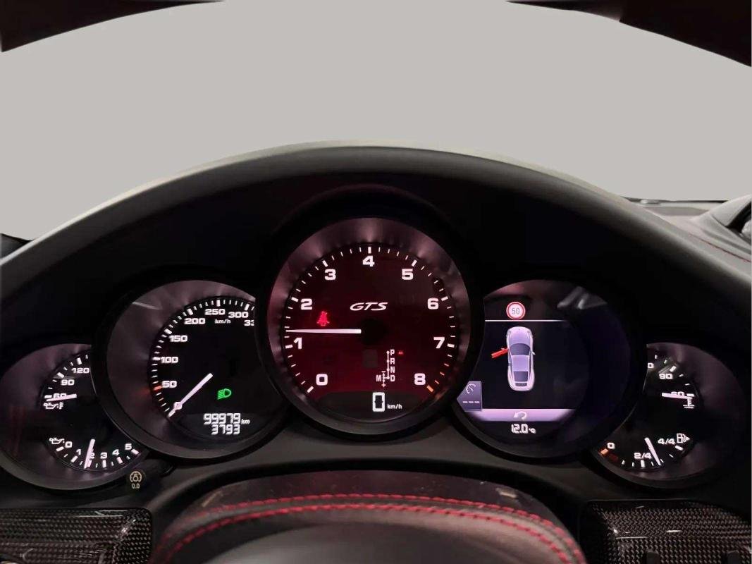 Porsche 911 - Photo 9