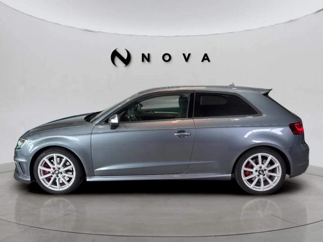 Audi S3 - Photo 2