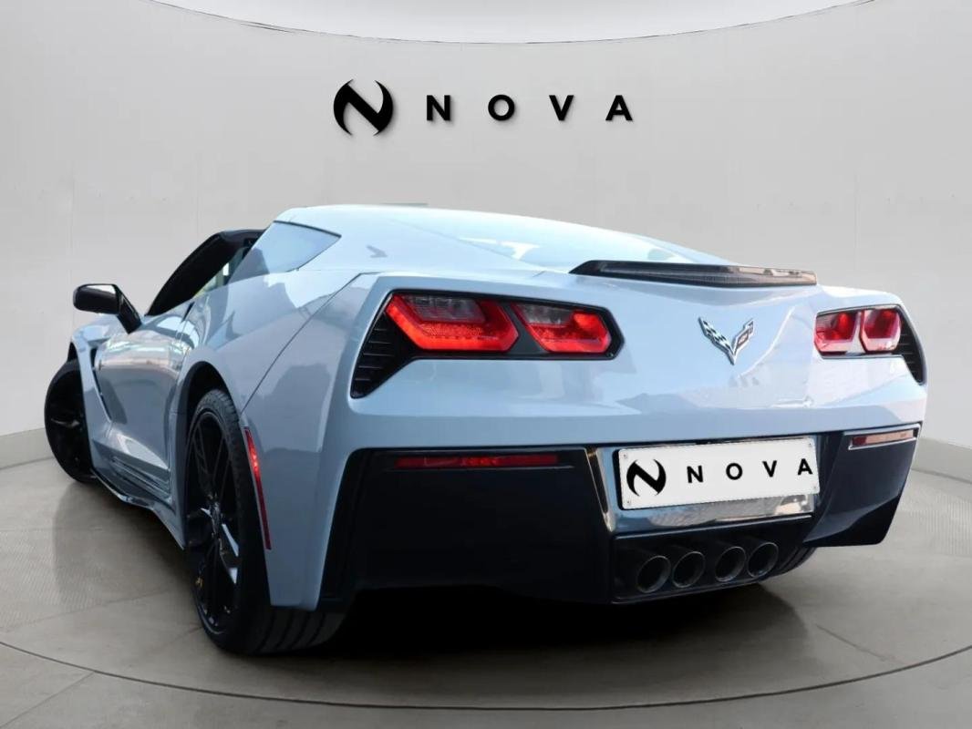 Chevrolet Corvette - Photo 3