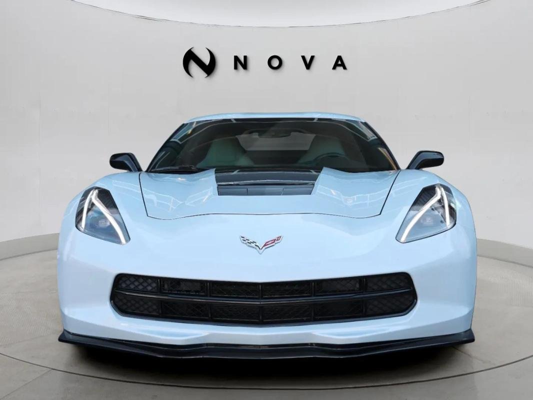 Chevrolet Corvette - Photo 8