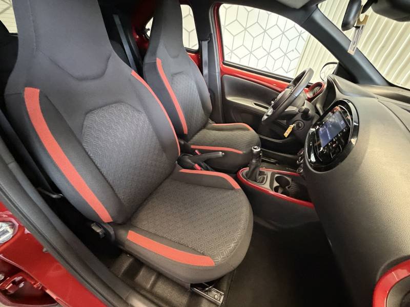Toyota aygo x - Photo 12