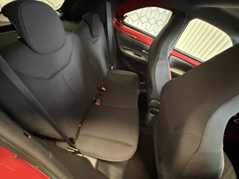 Toyota aygo x - Photo 23