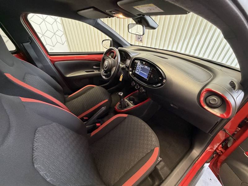 Toyota aygo x - Photo 24