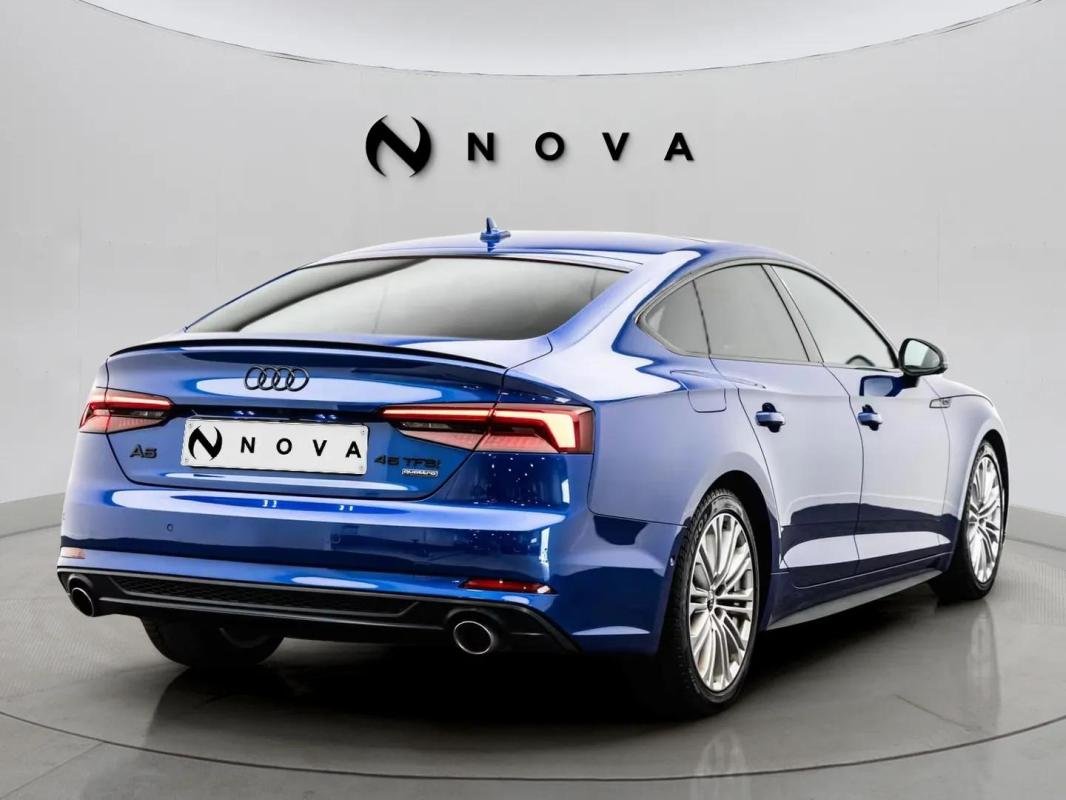 Audi A5 - Photo 4
