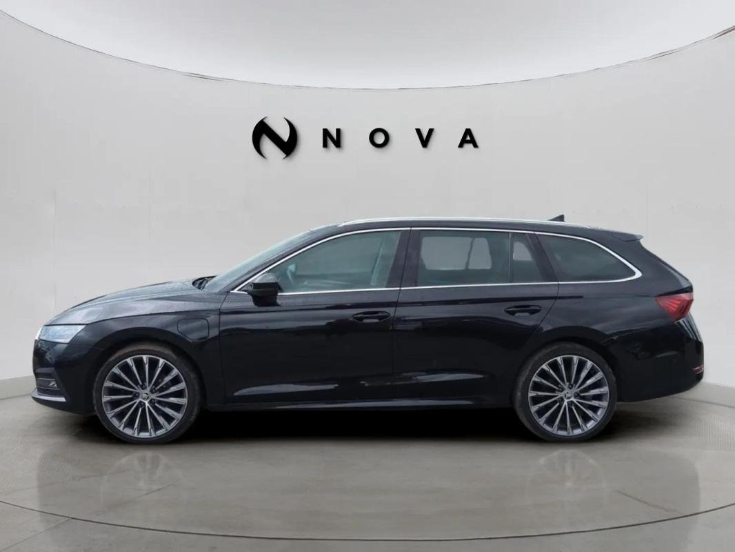 Skoda Octavia - Photo 2