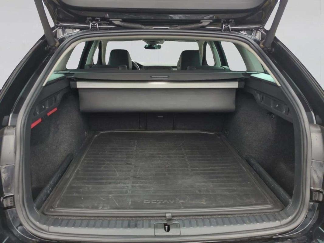 Skoda Octavia - Photo 8