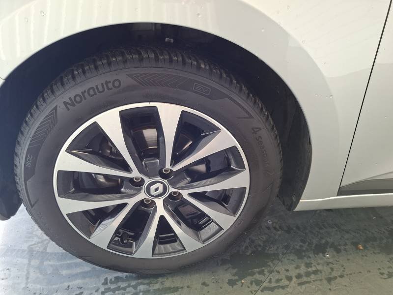 Renault Clio - Photo 16