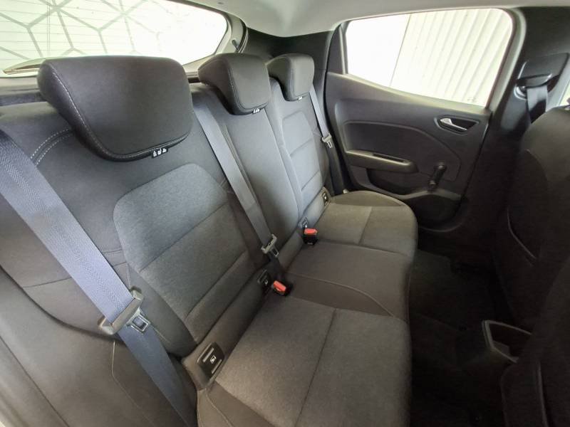 Renault Clio - Photo 25