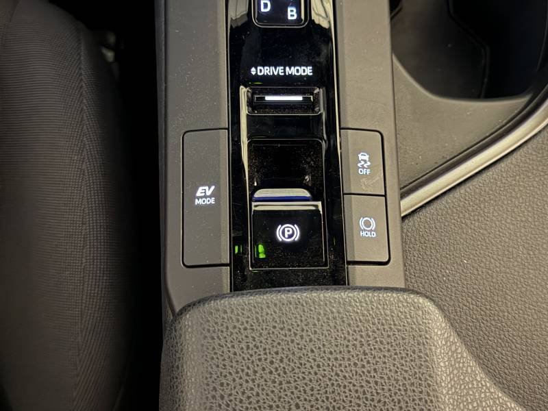 Toyota C-HR - Photo 18