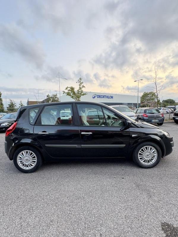Renault Scénic - Photo 9