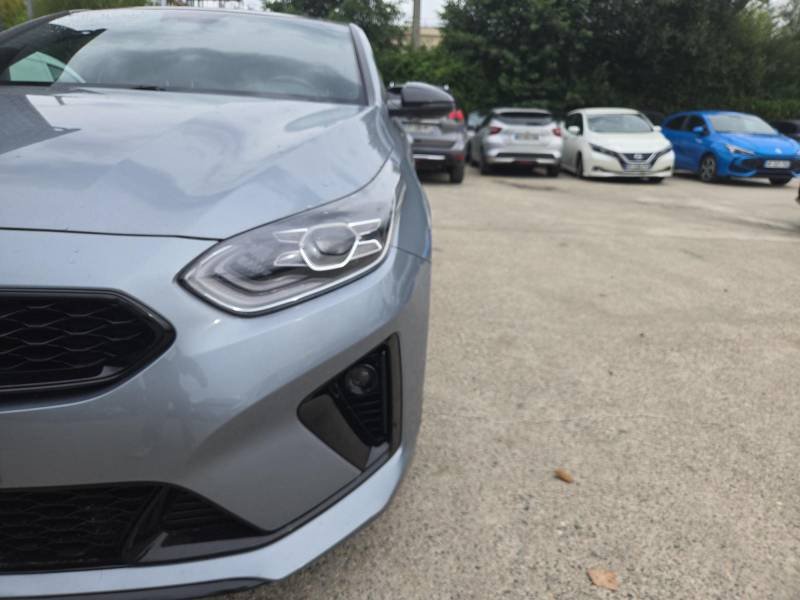 Kia ProCeed - Photo 18