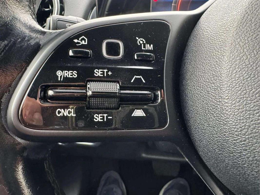 Mercedes GLB - Photo 11