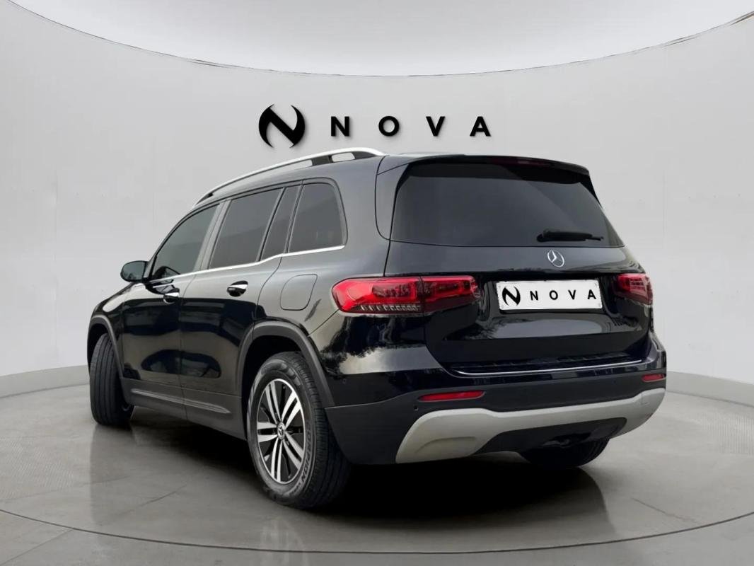 Mercedes GLB - Photo 2