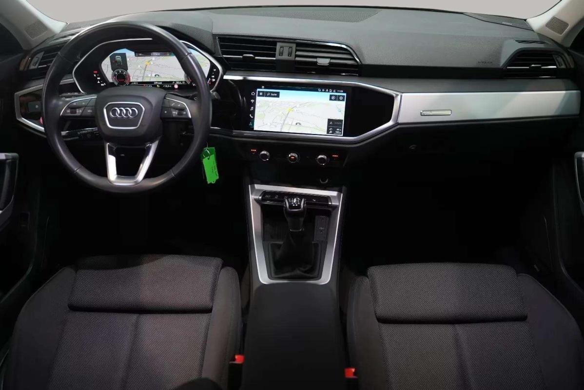 Audi Q3 - Photo 13