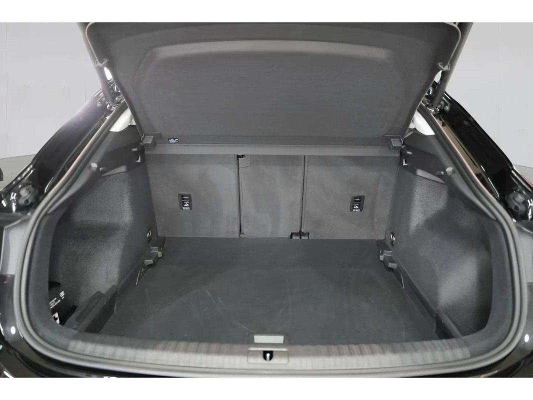 Audi Q3 - Photo 9