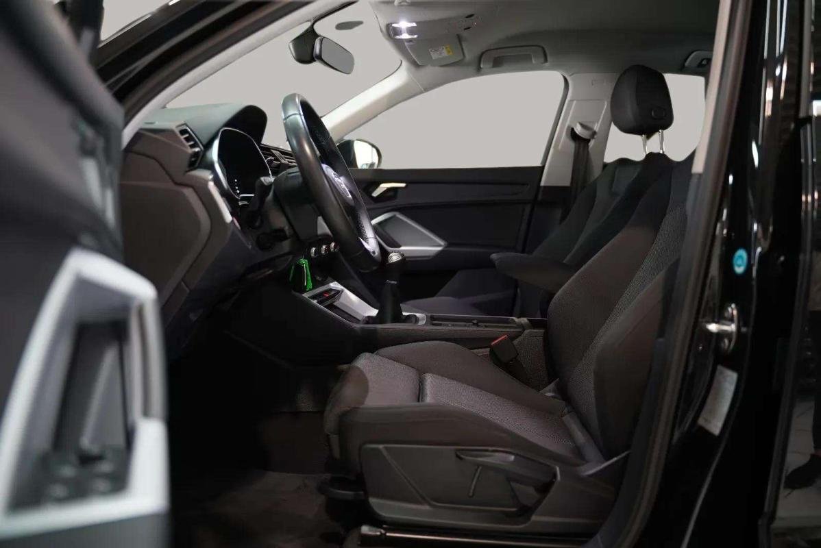 Audi Q3 - Photo 10