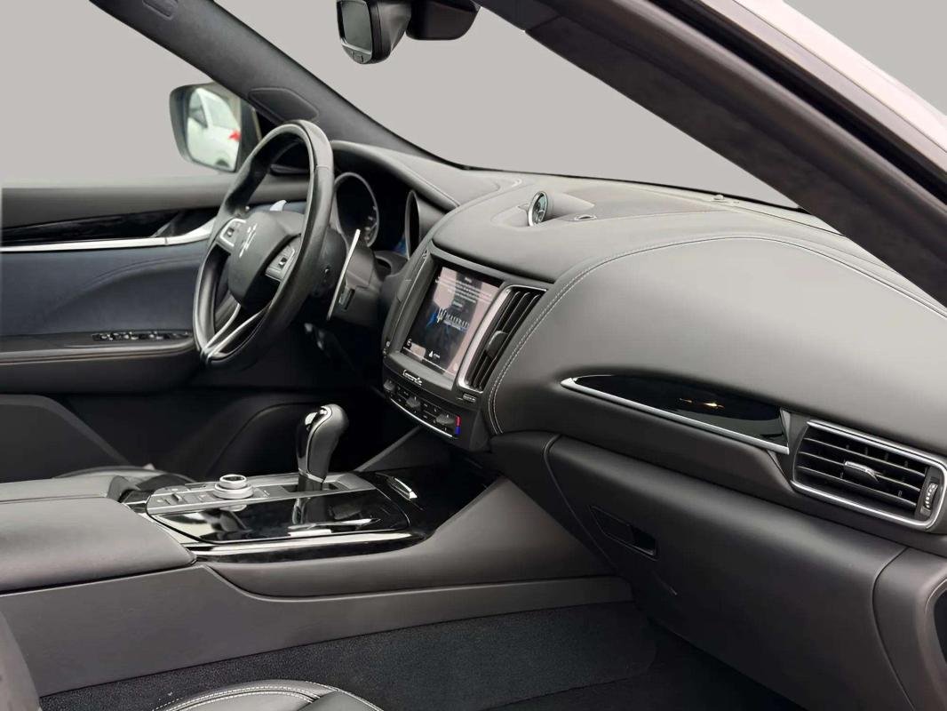 Maserati Levante - Photo 11