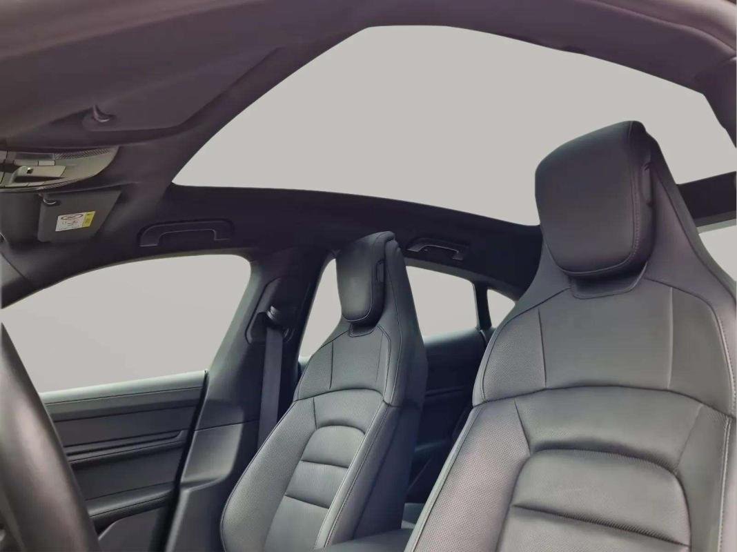 Porsche taycan - Photo 13