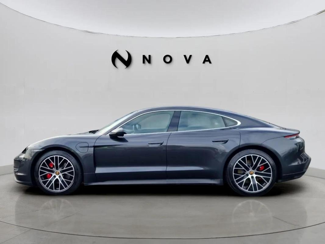 Porsche taycan - Photo 3