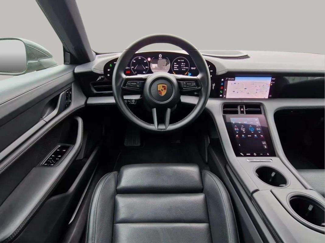 Porsche taycan - Photo 9