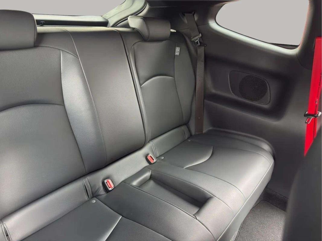 Toyota Yaris - Photo 8