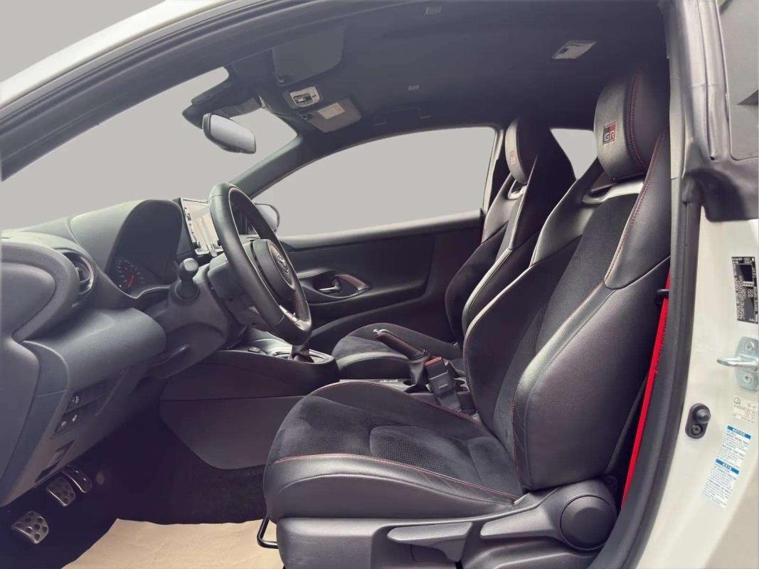 Toyota Yaris - Photo 10
