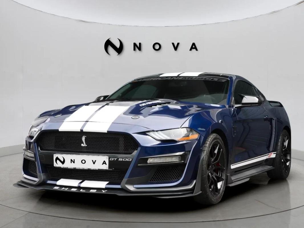 Ford Mustang - Photo 1