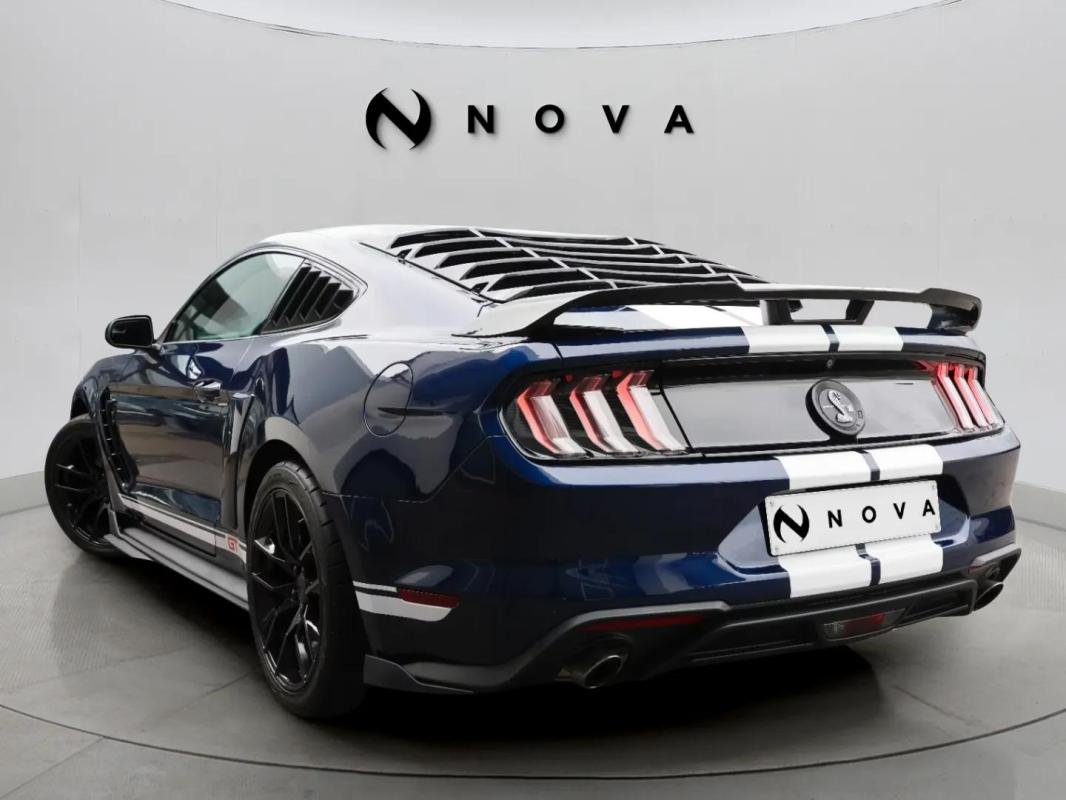 Ford Mustang - Photo 3
