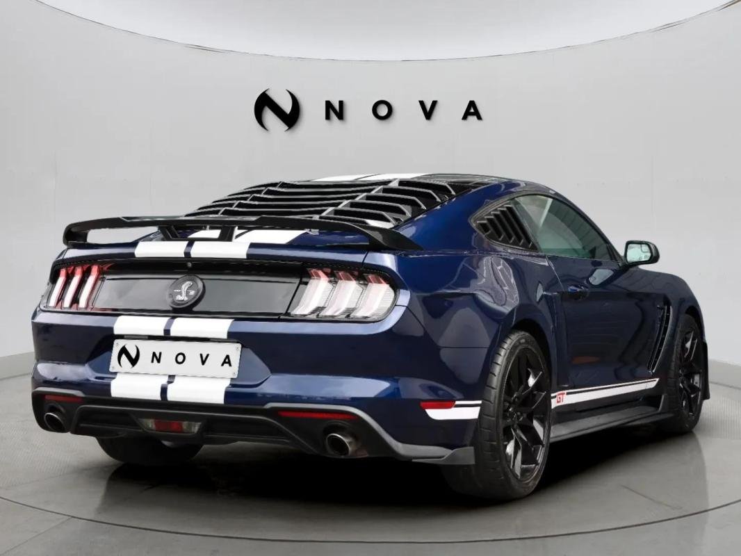 Ford Mustang - Photo 5